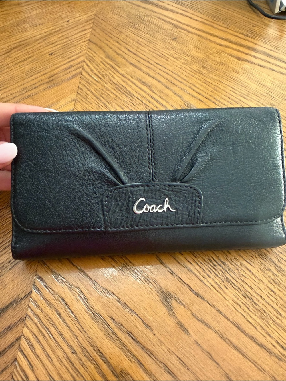 Vintage Coach SoHo Black Gathered Leather Trifold Wallet